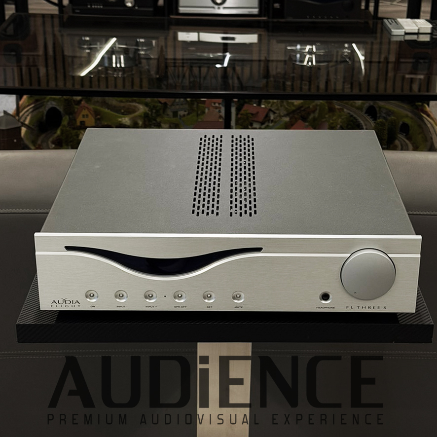 Audia Flight Three S